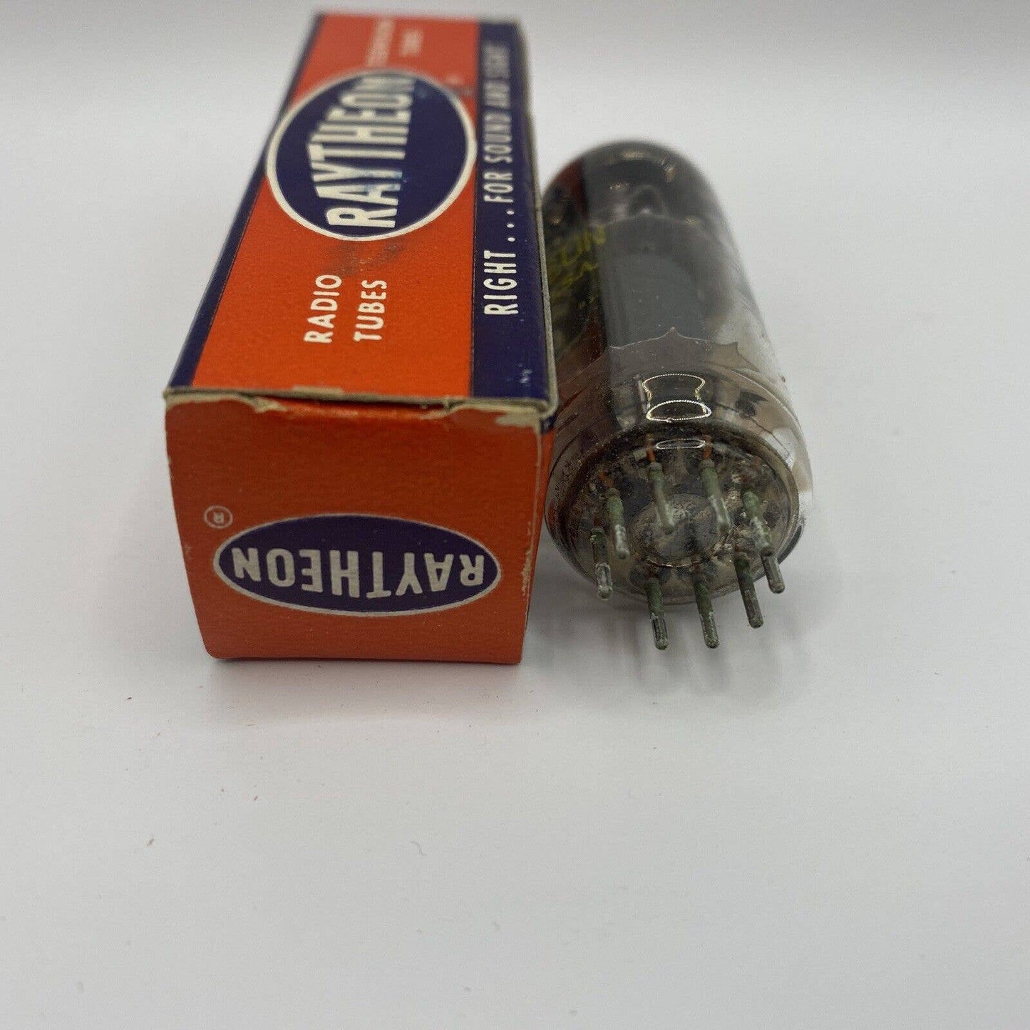 Vintage Raytheon Electron/ Vacuum Tube 3BU8 w/ Box TESTED With Photos!