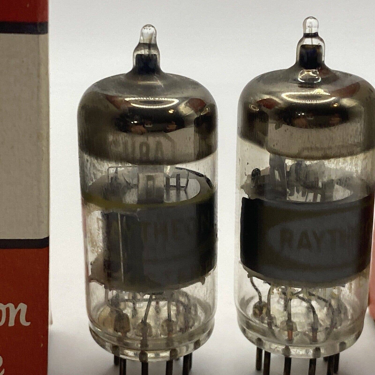 2 Raytheon 6GH8A Audio Amplifier Vacuum Tubes - Valves Matching Tested W Photos