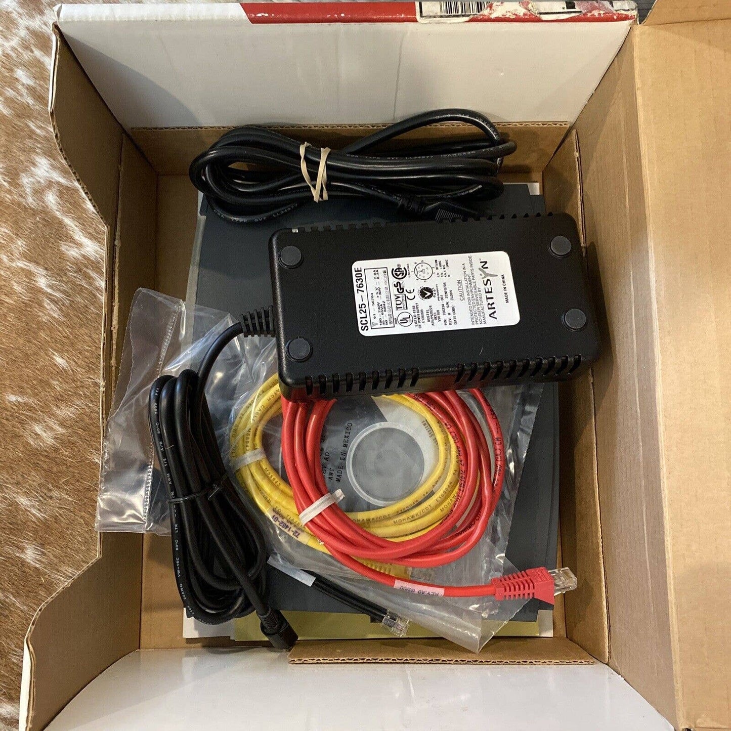 CISCO 770 SERIES ROUTER, CISCO 771 775, MPN: T97-5068-0 - Box, Manuals - New