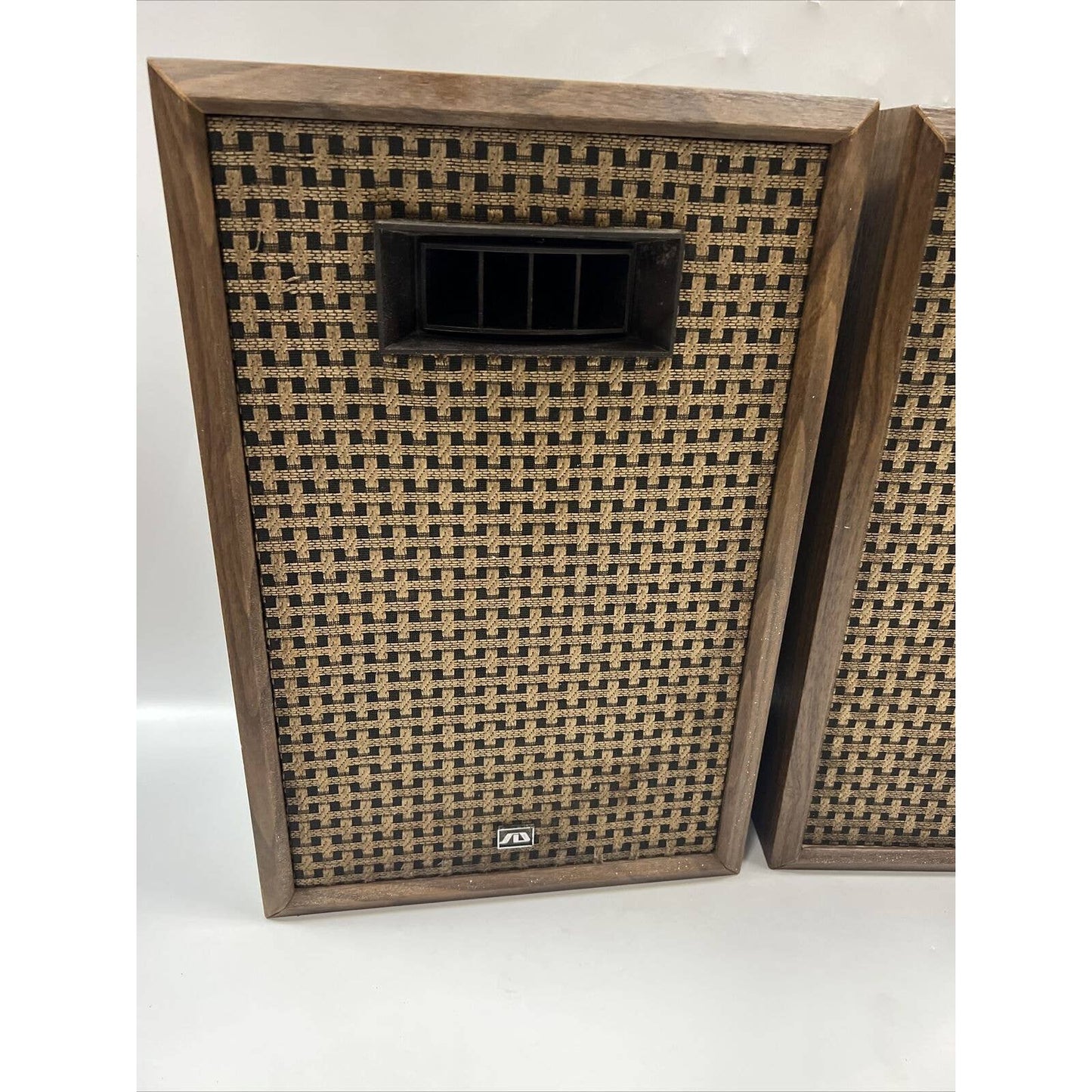 Vintage Unique Sound Design 622 3-Way Speakers 8” Woofer 3” Tweeter Bass Reflex