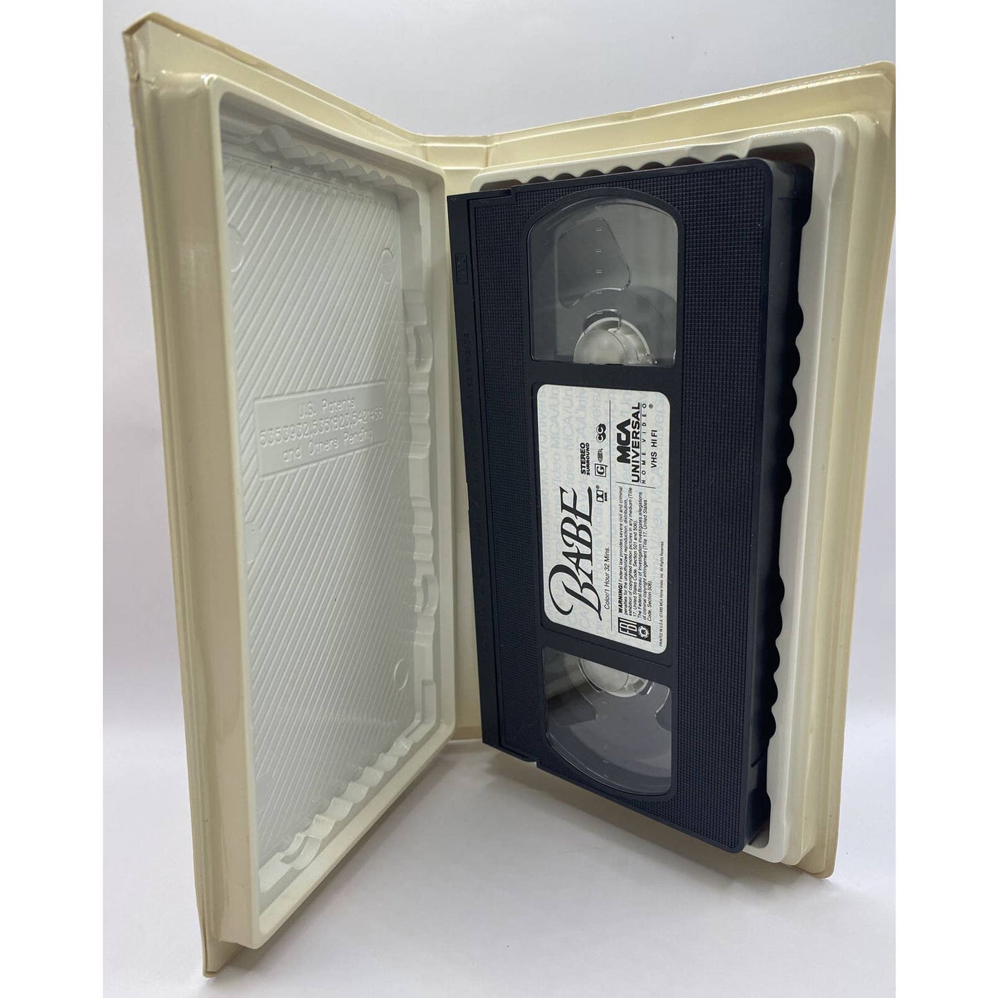 Babe (VHS, 1996) In Original Clam Shell - MCA Universal