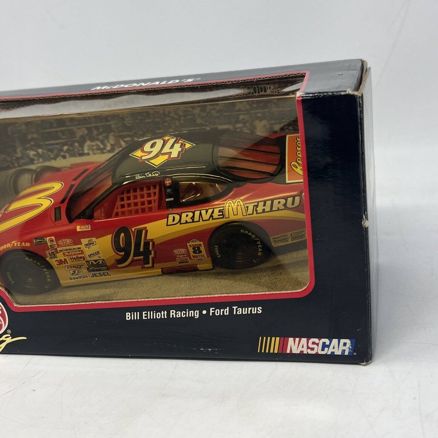 1999 Hot Wheels Mattel Racing Bill Elliott #94 NASCAR 1:24 McDonalds Ford Taurus