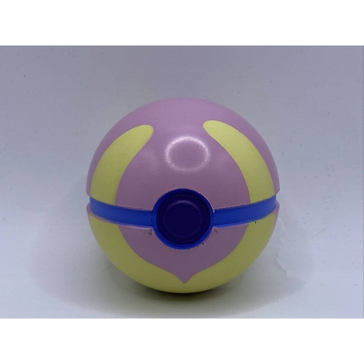 2009 Pokemon Soft Foam Pokeball JAKKS Nintendo Master Ball pink yellow rare