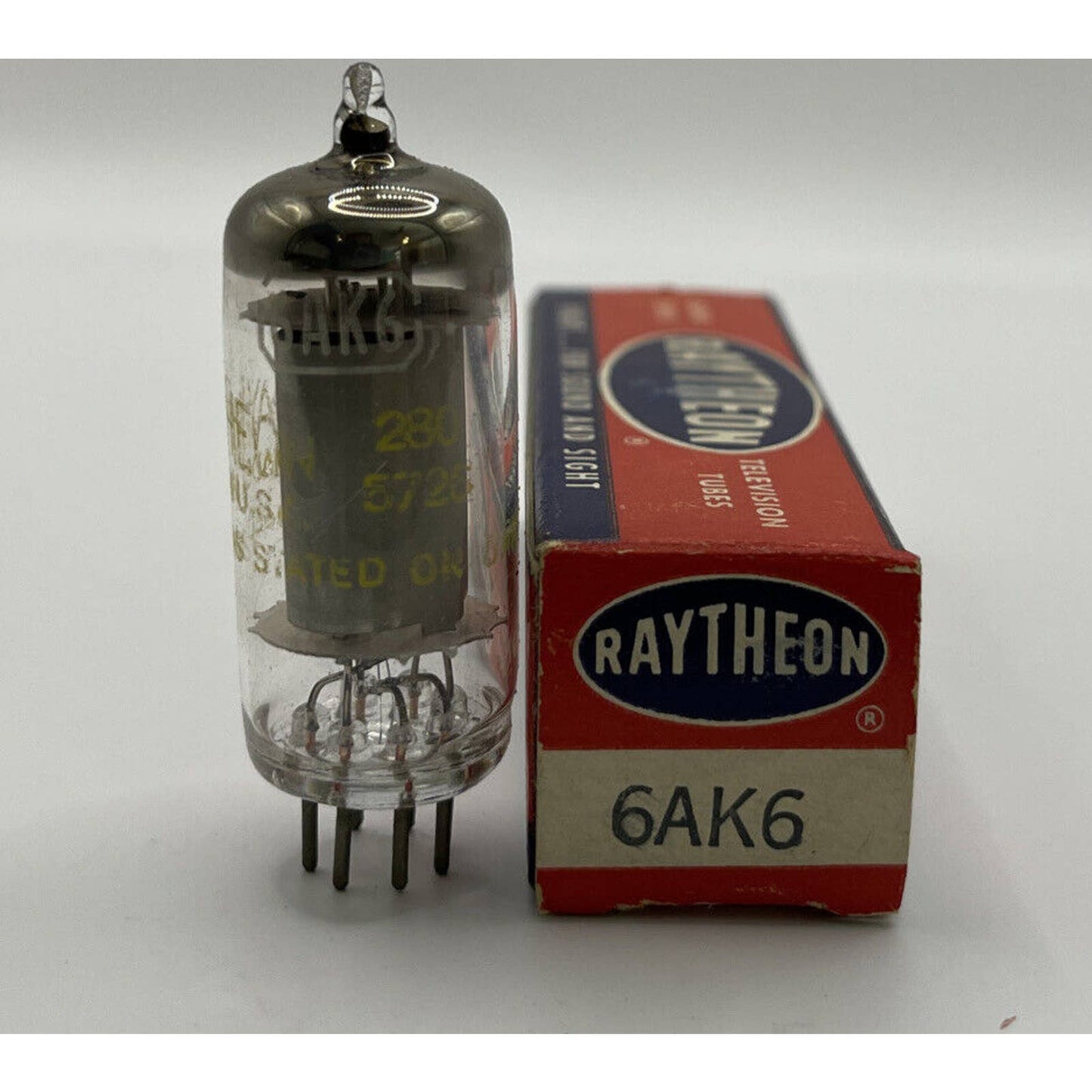 Raytheon 6AK6 Vacuum Tube NOS Radio Amplifier Valve