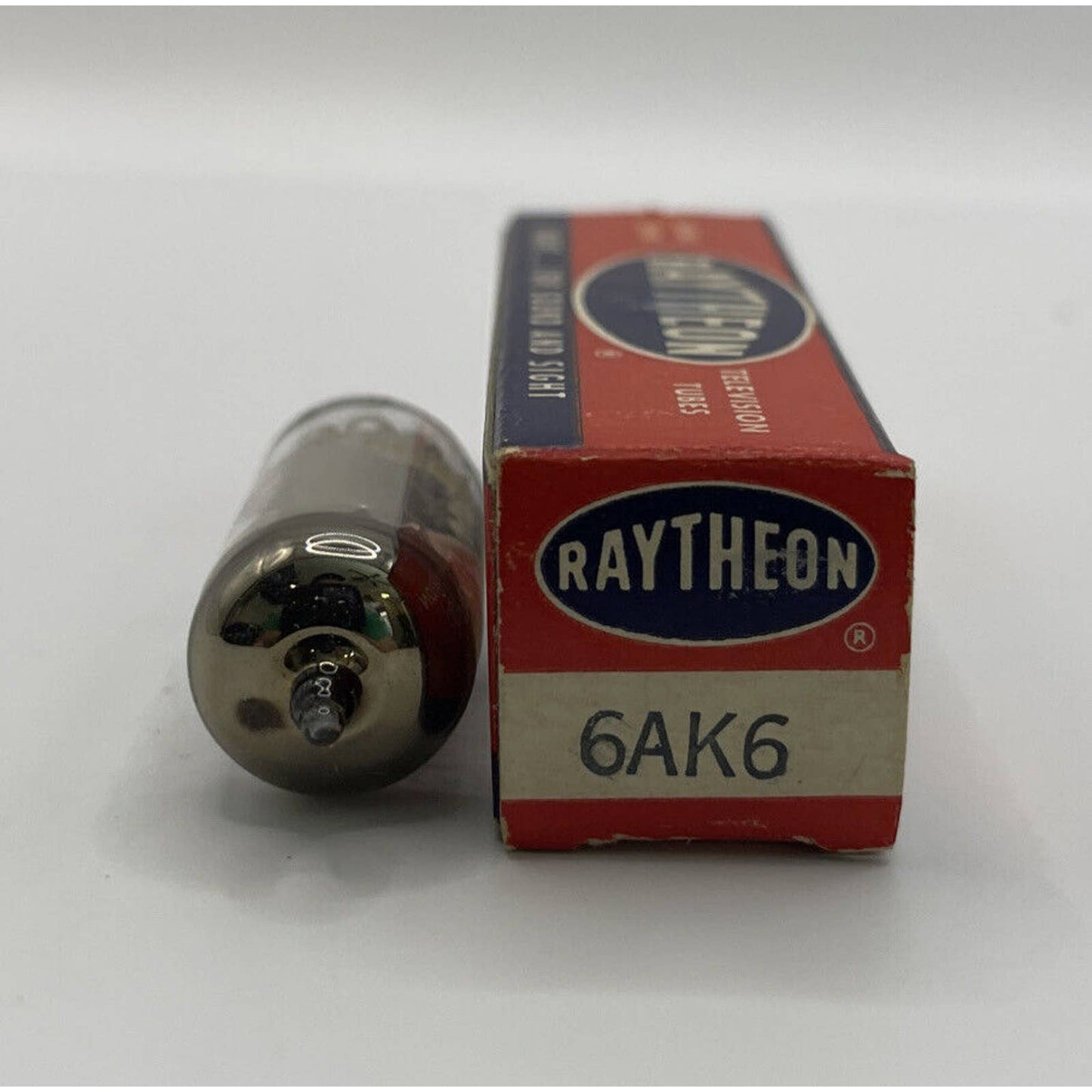 Raytheon 6AK6 Vacuum Tube NOS Radio Amplifier Valve